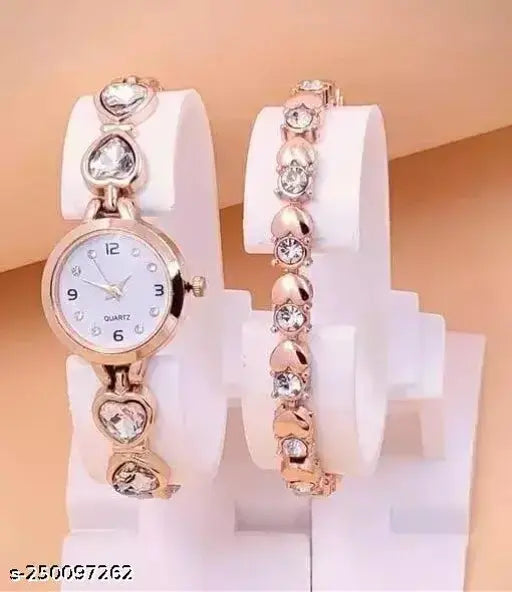 Trandy And beautiful Analog White Dial Watch With Heart Shape Rosegold Bracelet Combo Pack Of 2