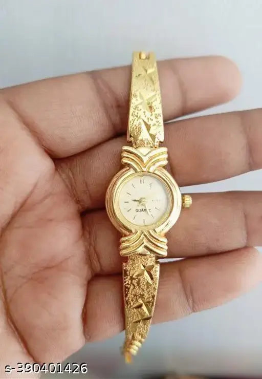 Luxury lady Bracelet Women Watch gold snake Wristwatches