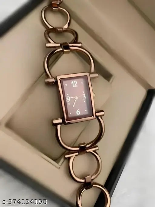  New Fancy Solid Dial Attractive Metal Chain Attractive Bracelet Analog Watch for Women