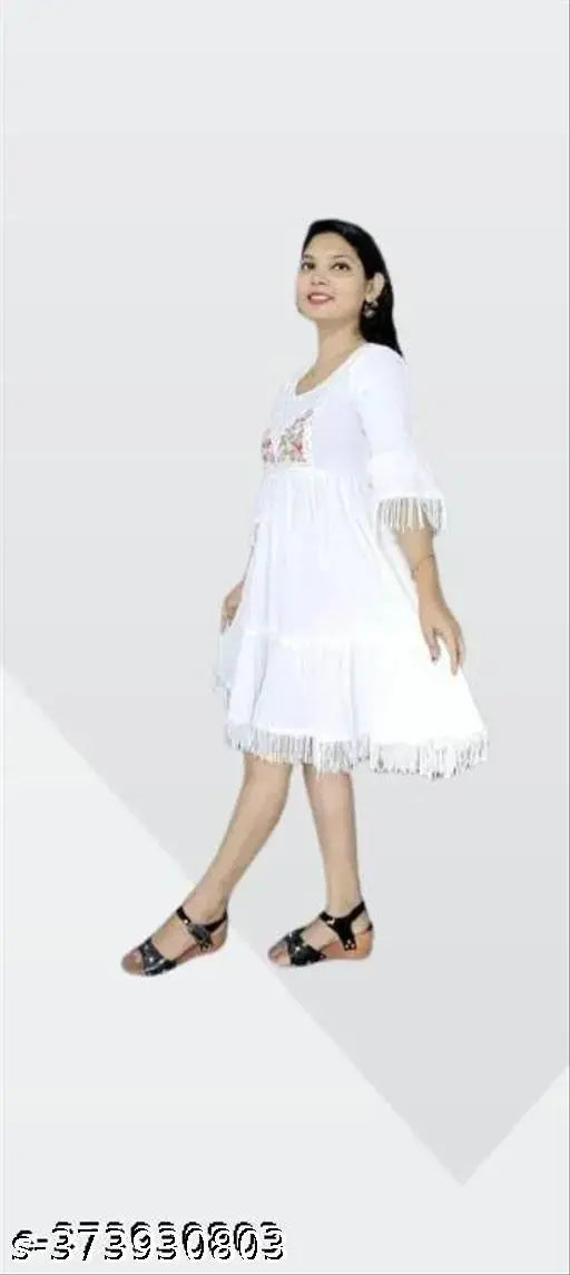 WHITE SHORT DELTA FROCK